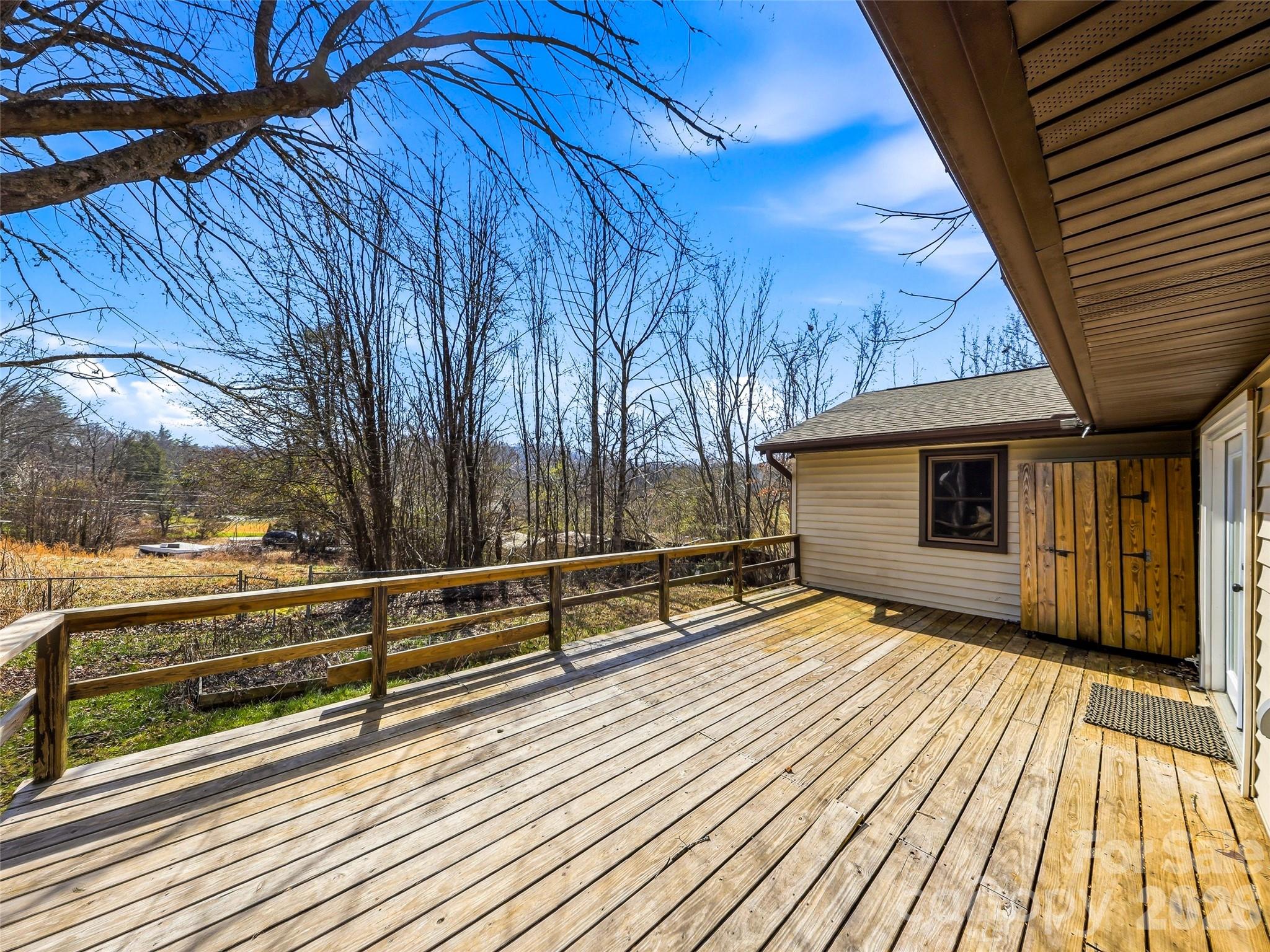 7 Nelson Road Hendersonville NC 28791