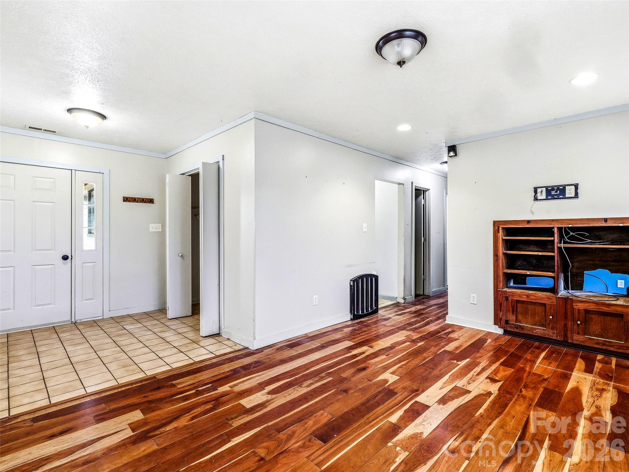 7 Nelson Road Hendersonville NC 28791
