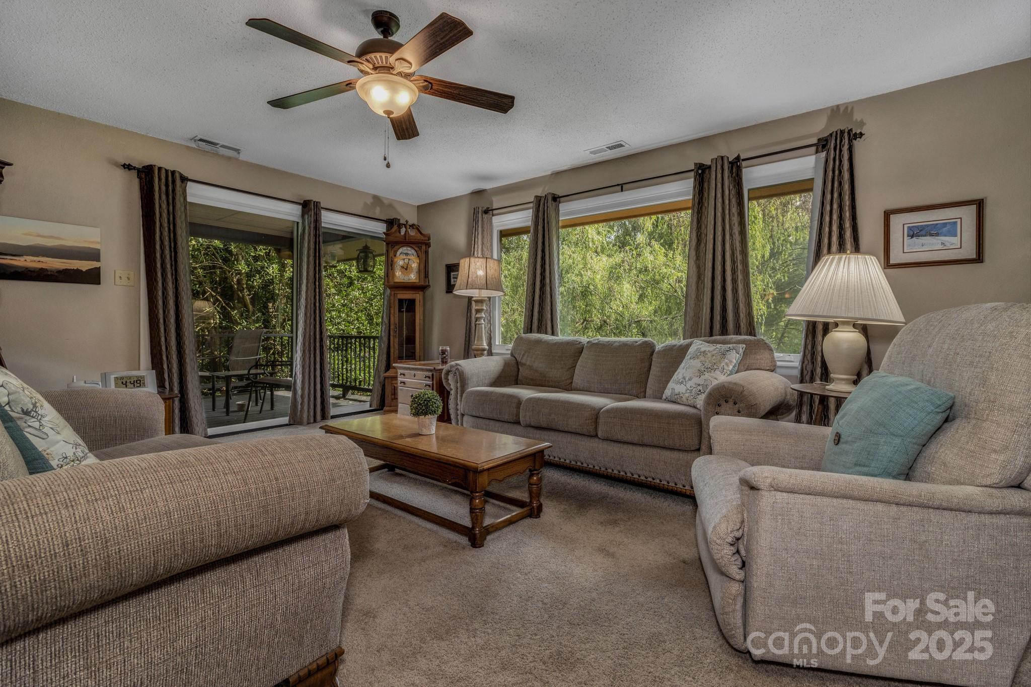 31 Mark Twain Road Asheville NC 28805