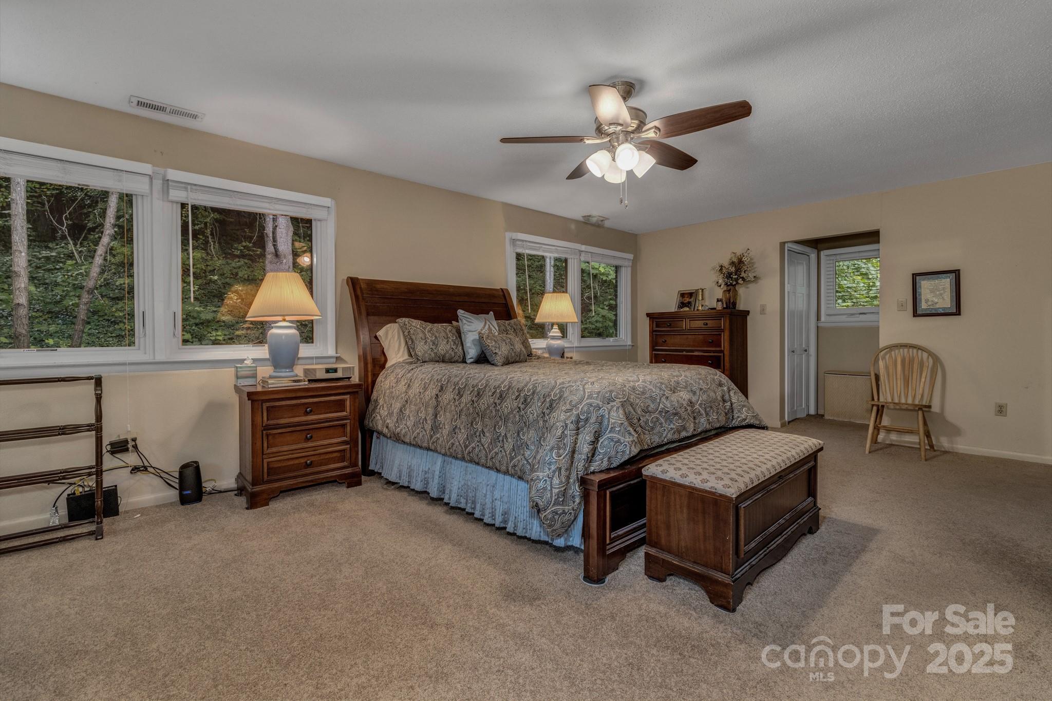 31 Mark Twain Road Asheville NC 28805