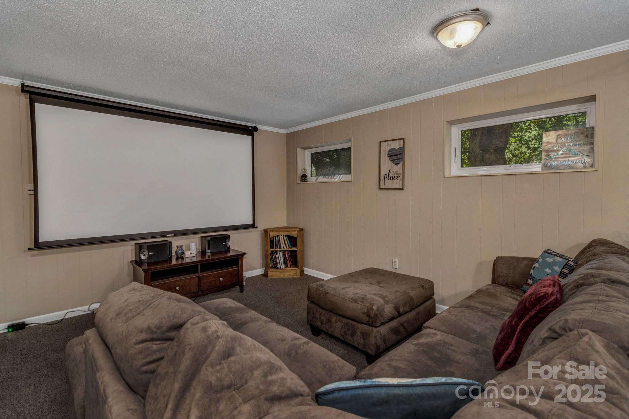 31 Mark Twain Road Asheville NC 28805