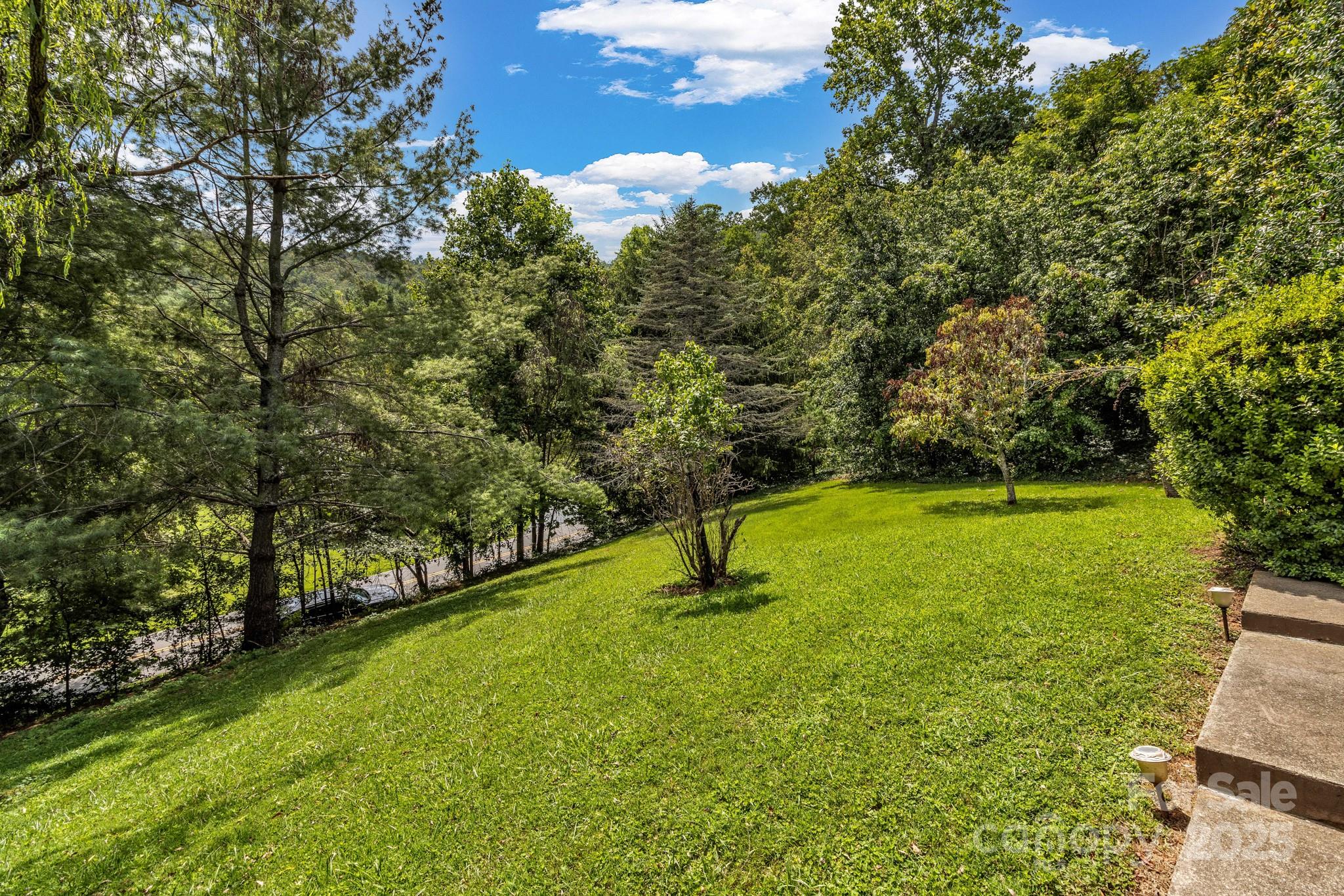 31 Mark Twain Road Asheville NC 28805