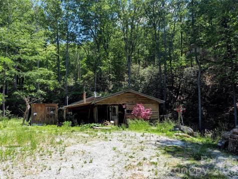 1034 Kyles Creek Road Hendersonville NC 28792