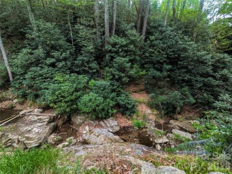 1034 Kyles Creek Road Hendersonville NC 28792