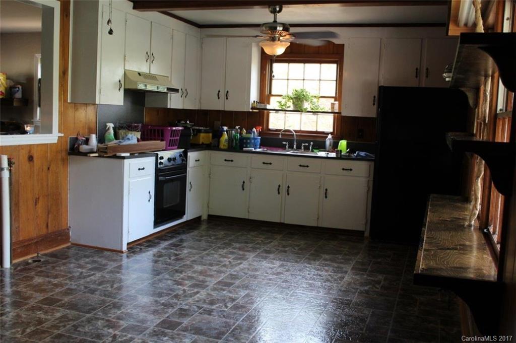 1339 Thriftwood Drive Charlotte NC 28208
