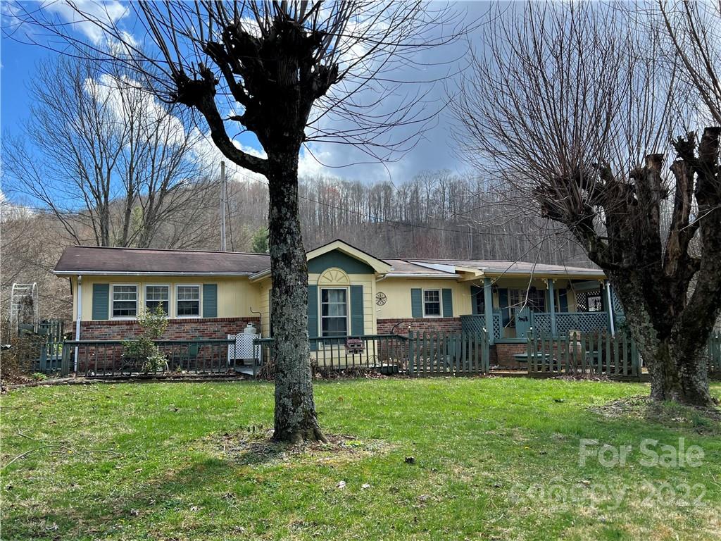 160 Odoms Chapel Road Bakersville NC 28705