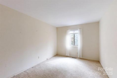 3204 Hickory Hill Road Hendersonville NC 28792