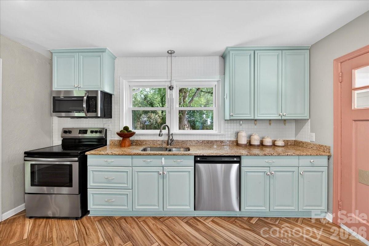 2034 Lanier Avenue Charlotte NC 28205