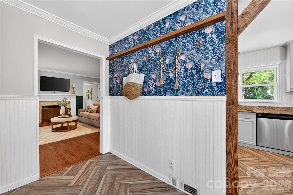 2034 Lanier Avenue Charlotte NC 28205
