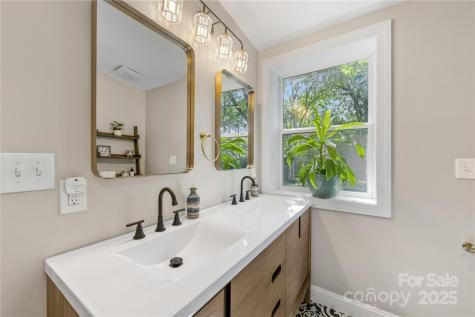 2034 Lanier Avenue Charlotte NC 28205