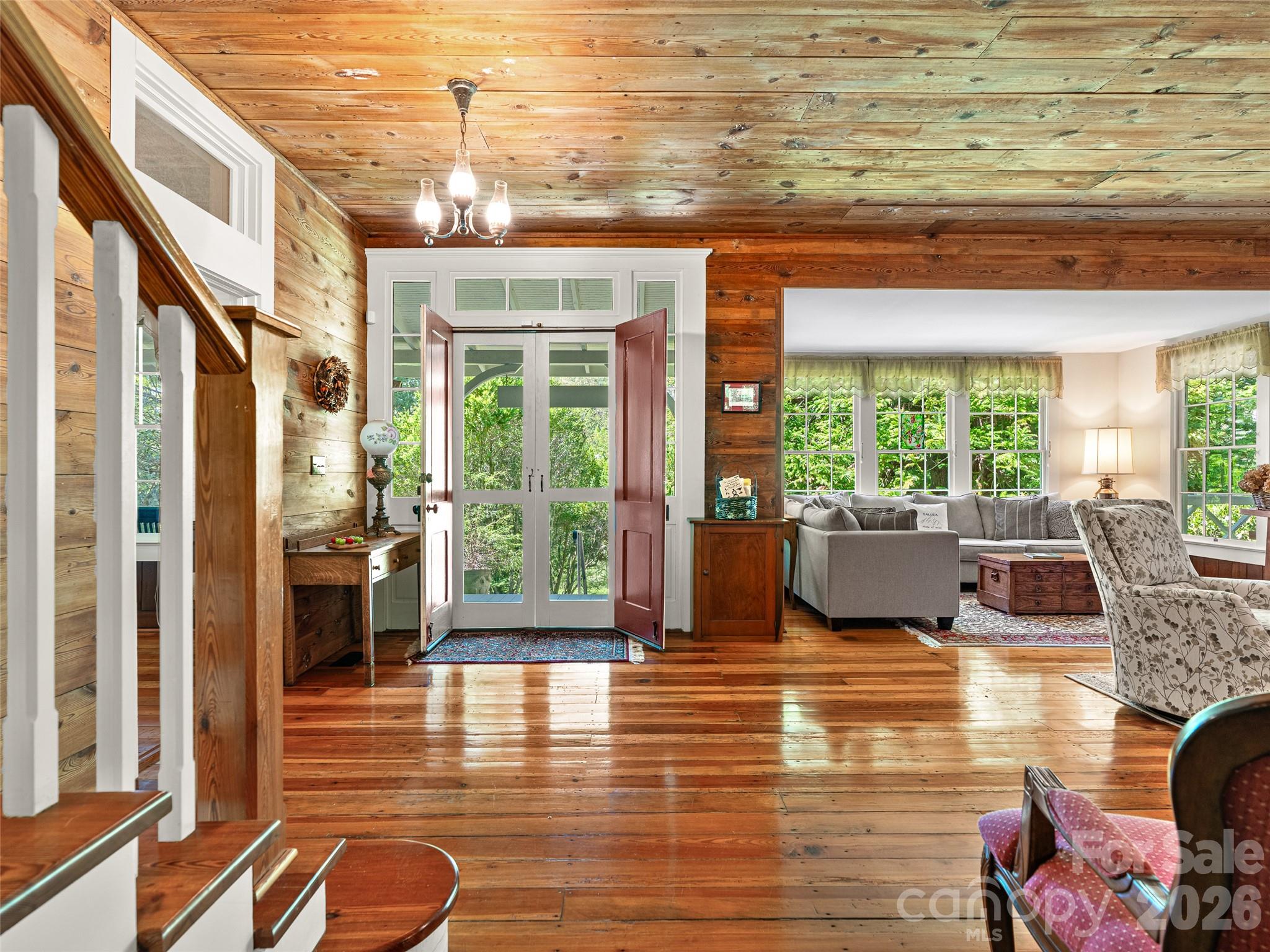 300 Ivy Terrace Drive Saluda NC 28773
