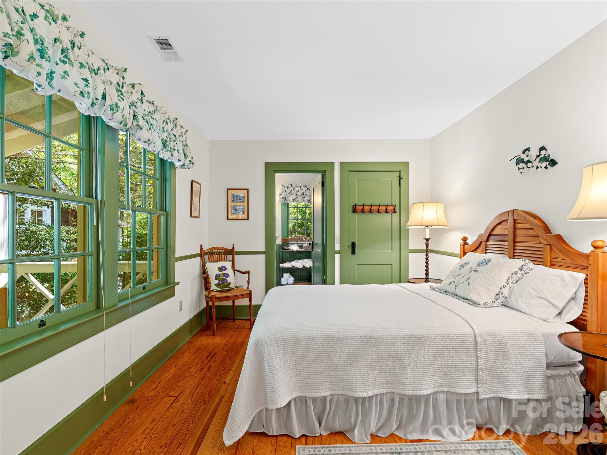 300 Ivy Terrace Drive Saluda NC 28773