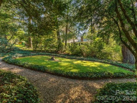 300 Ivy Terrace Drive Saluda NC 28773