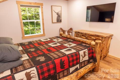 95 Lasso Lane Waynesville NC 28785