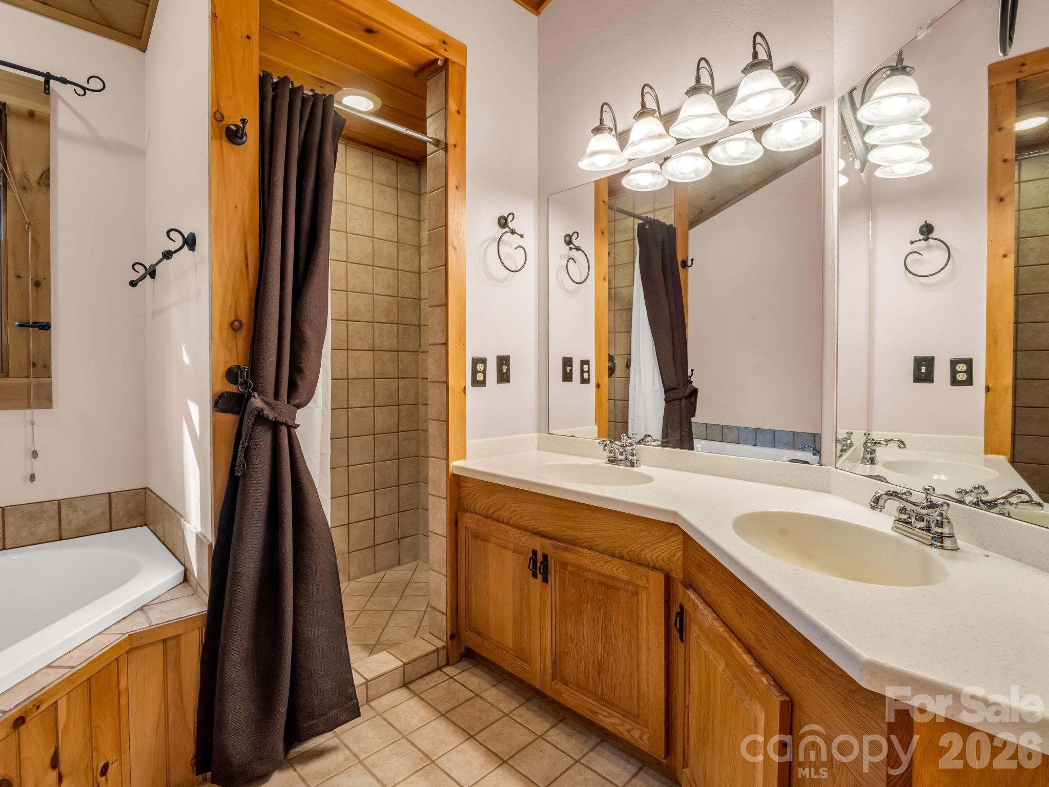 907 Hidden Lake Parkway Nebo NC 28761