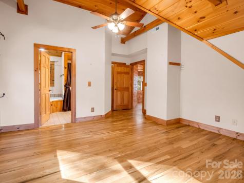 907 Hidden Lake Parkway Nebo NC 28761