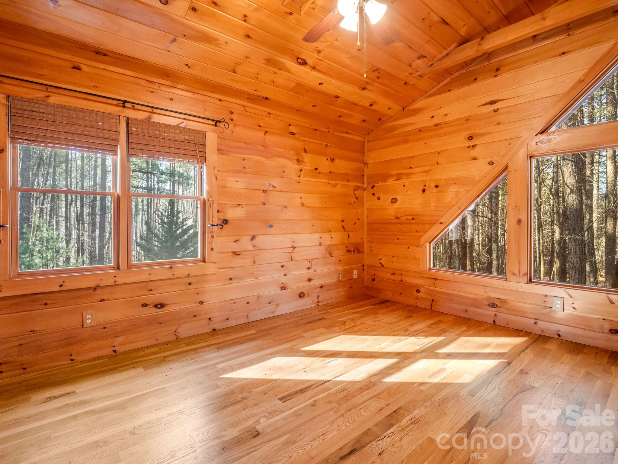 907 Hidden Lake Parkway Nebo NC 28761