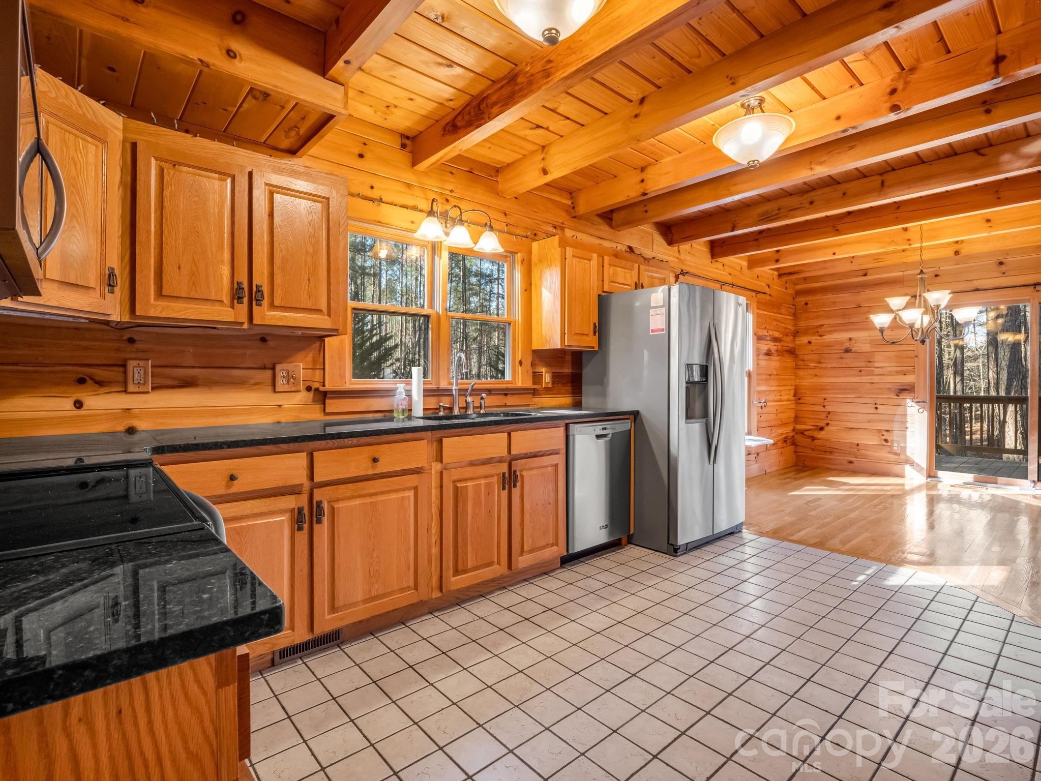 907 Hidden Lake Parkway Nebo NC 28761