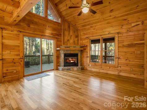 907 Hidden Lake Parkway Nebo NC 28761