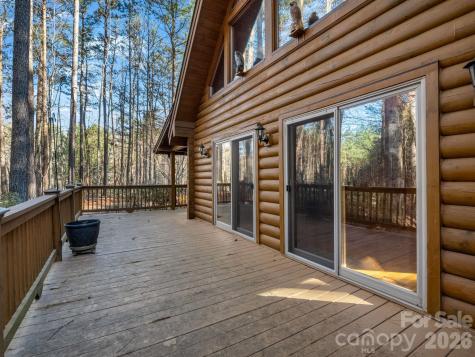 907 Hidden Lake Parkway Nebo NC 28761
