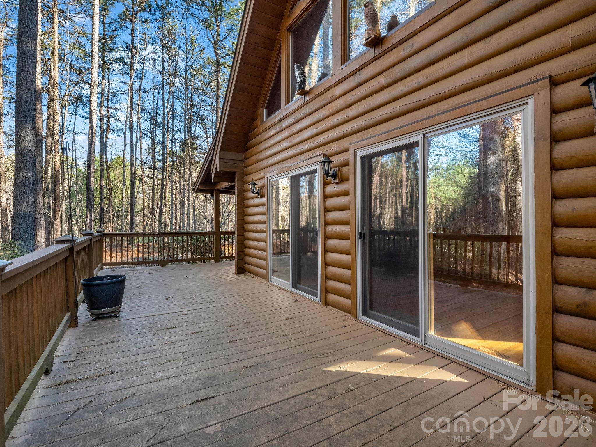 907 Hidden Lake Parkway Nebo NC 28761