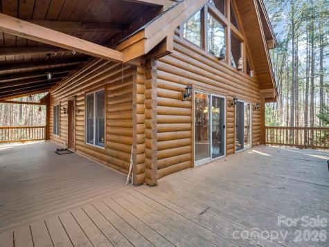907 Hidden Lake Parkway Nebo NC 28761