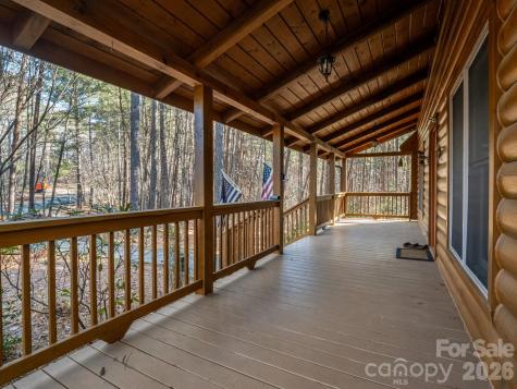 907 Hidden Lake Parkway Nebo NC 28761