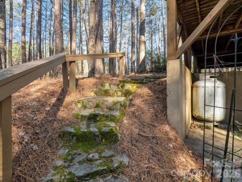907 Hidden Lake Parkway Nebo NC 28761