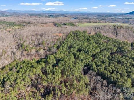 907 Hidden Lake Parkway Nebo NC 28761