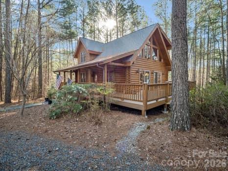 907 Hidden Lake Parkway Nebo NC 28761