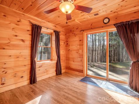 907 Hidden Lake Parkway Nebo NC 28761