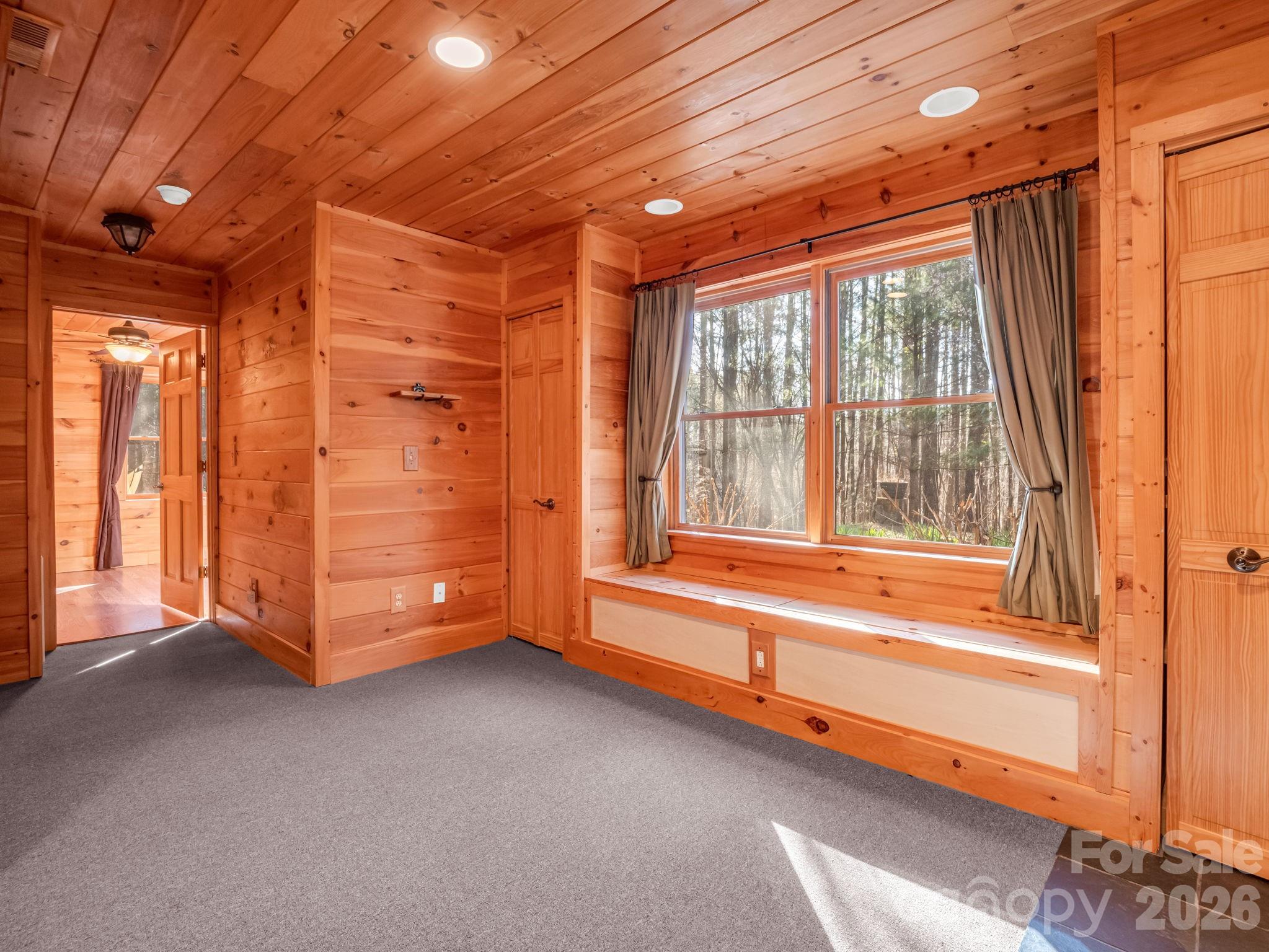 907 Hidden Lake Parkway Nebo NC 28761