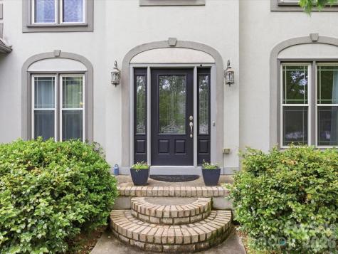 6909 Royce Court Charlotte NC 28277