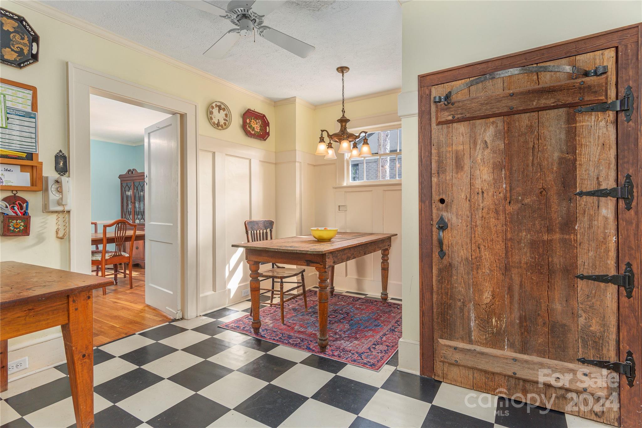 3 Red Oak Road Asheville NC 28804