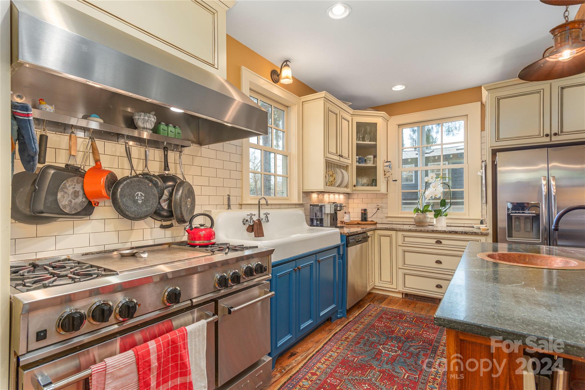 3 Red Oak Road Asheville NC 28804