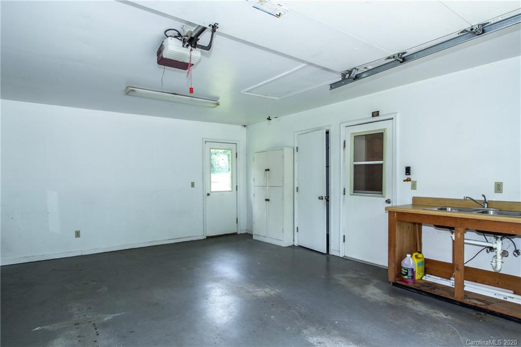 1005 Cattail Creek Road Burnsville NC 28714