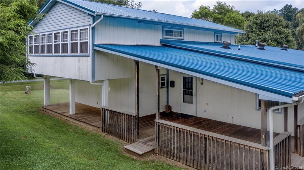 1005 Cattail Creek Road Burnsville NC 28714