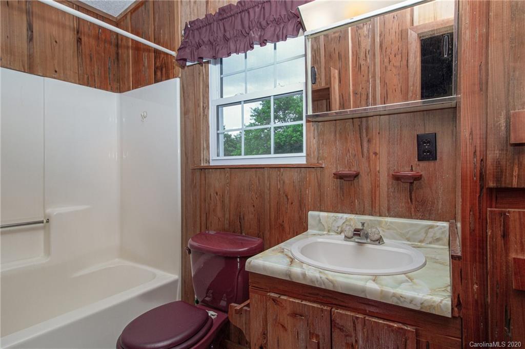 1005 Cattail Creek Road Burnsville NC 28714