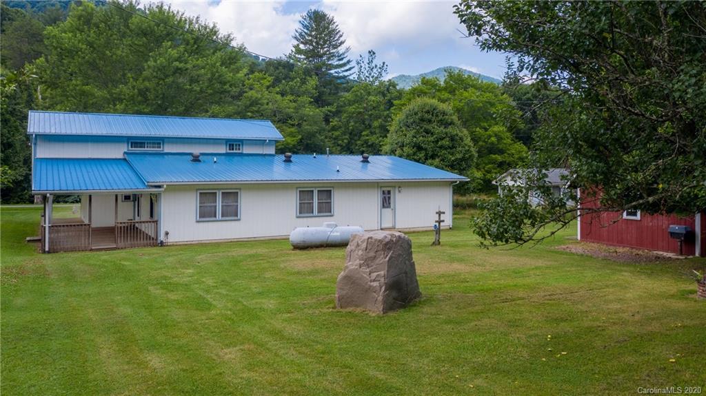 1005 Cattail Creek Road Burnsville NC 28714