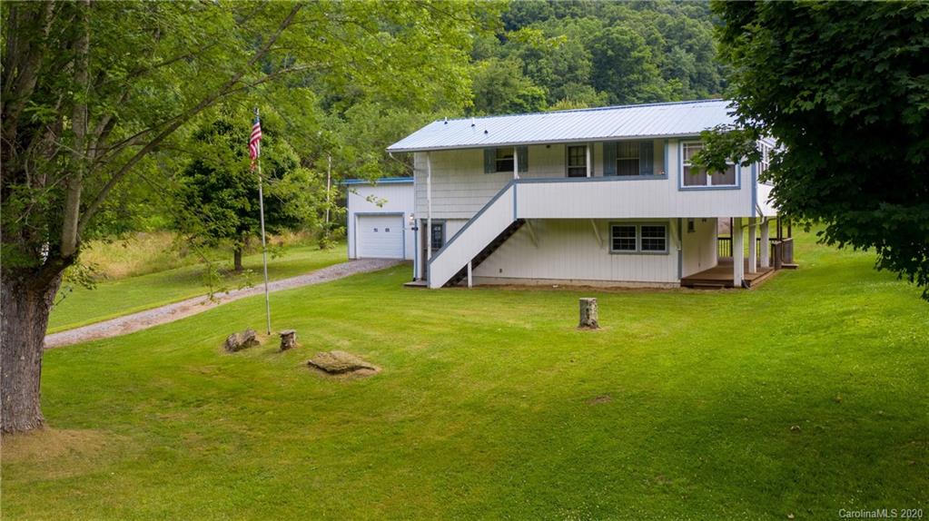 1005 Cattail Creek Road Burnsville NC 28714