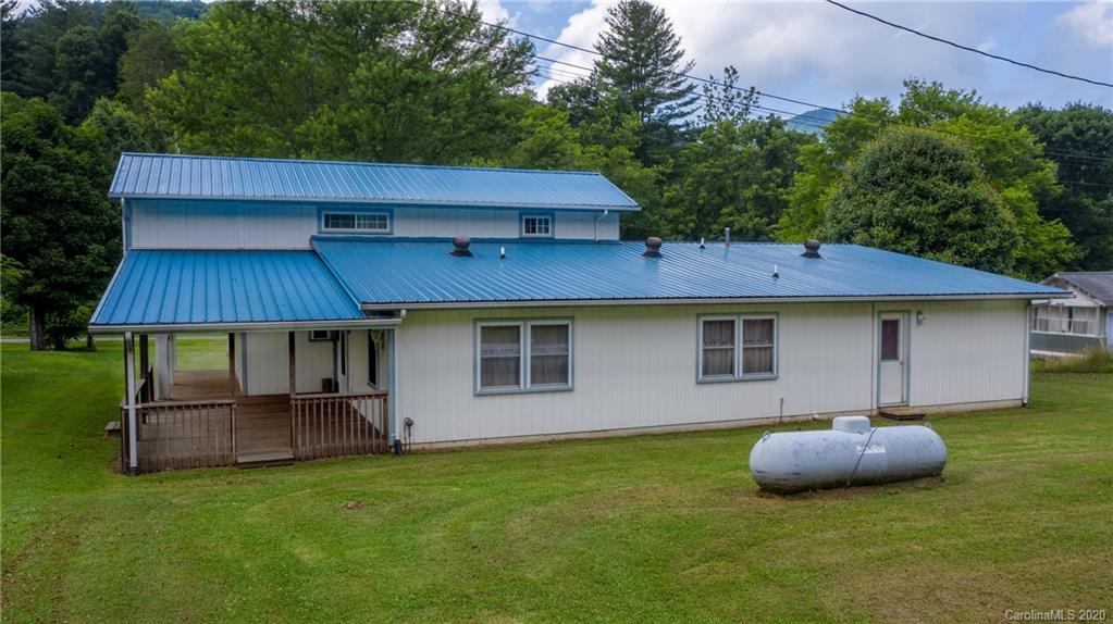 1005 Cattail Creek Road Burnsville NC 28714