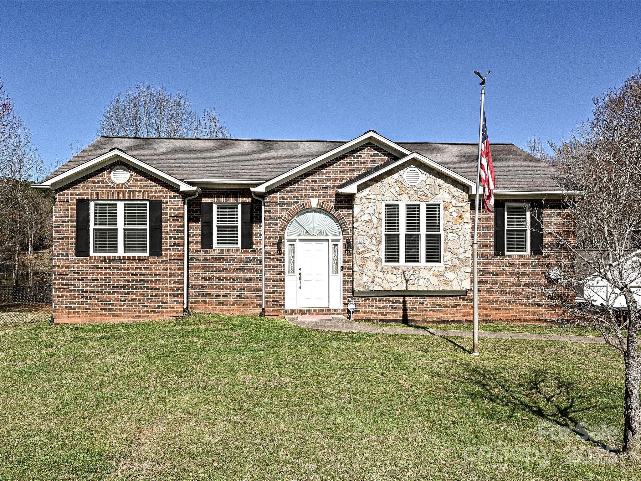 2339 Perry Road Denver NC 28037