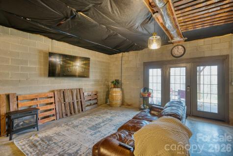 45 Baton Lane Asheville NC 28803