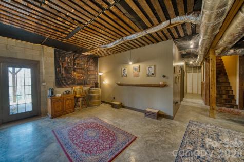 45 Baton Lane Asheville NC 28803
