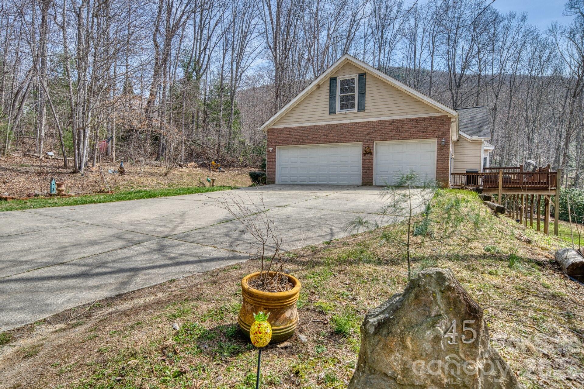 45 Baton Lane Asheville NC 28803