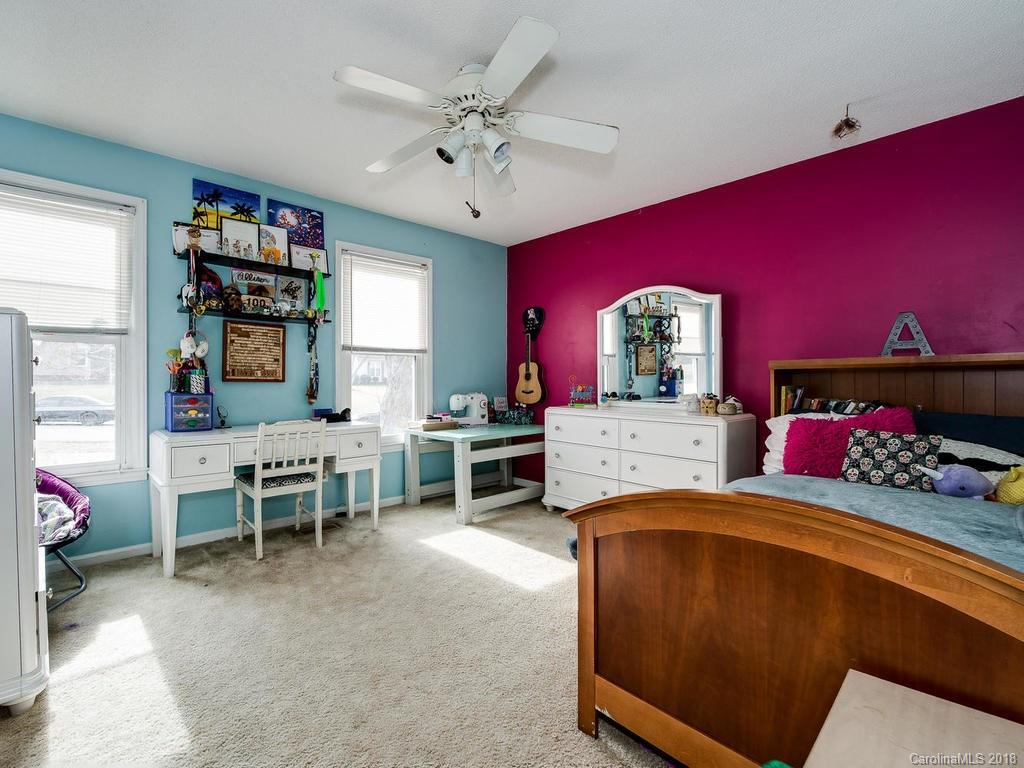 11636 Mirror Lake Drive Charlotte NC 28226