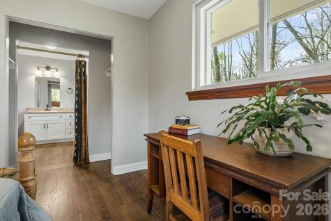 194 Carolina Avenue Brevard NC 28712