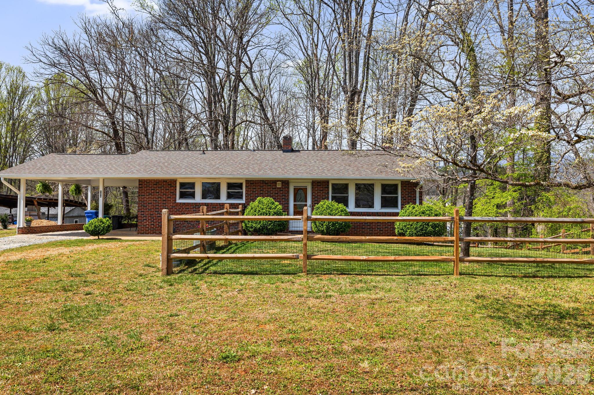 194 Carolina Avenue Brevard NC 28712