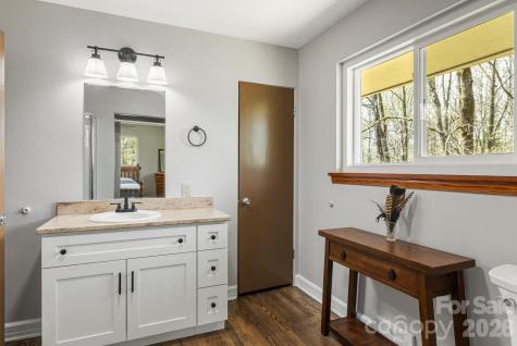 194 Carolina Avenue Brevard NC 28712