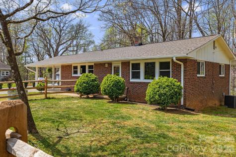 194 Carolina Avenue Brevard NC 28712